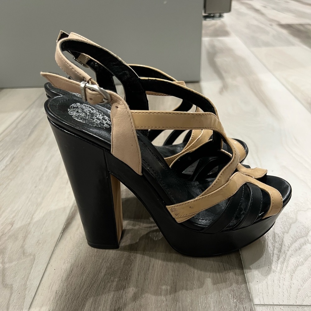 Vince Camuto platform heel. 7.5